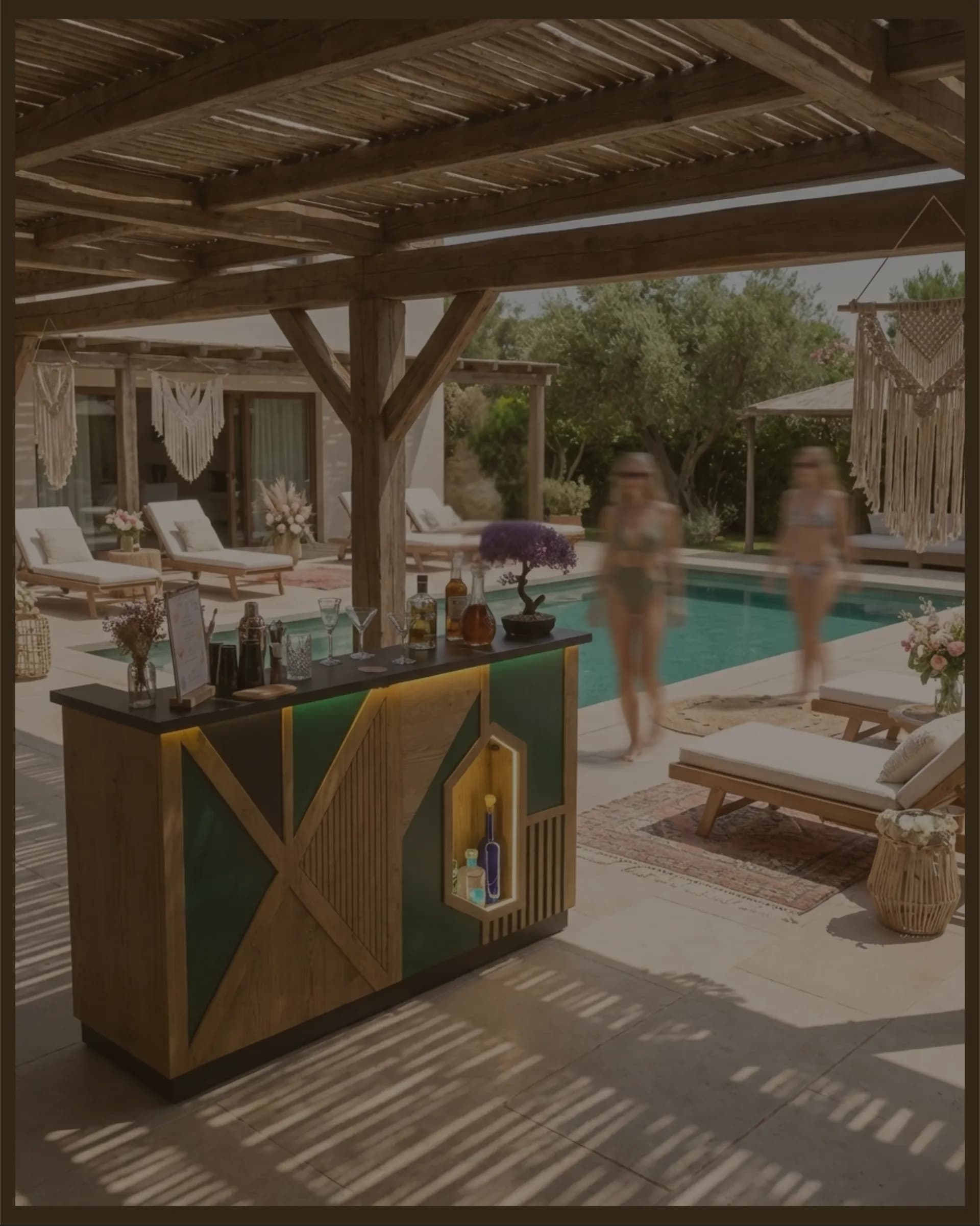 ברמן מוזג קוקטייל באירוע פרטי